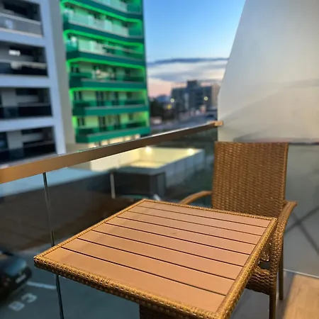 Saltysmiles Nord10 By Alezzi Apartmán